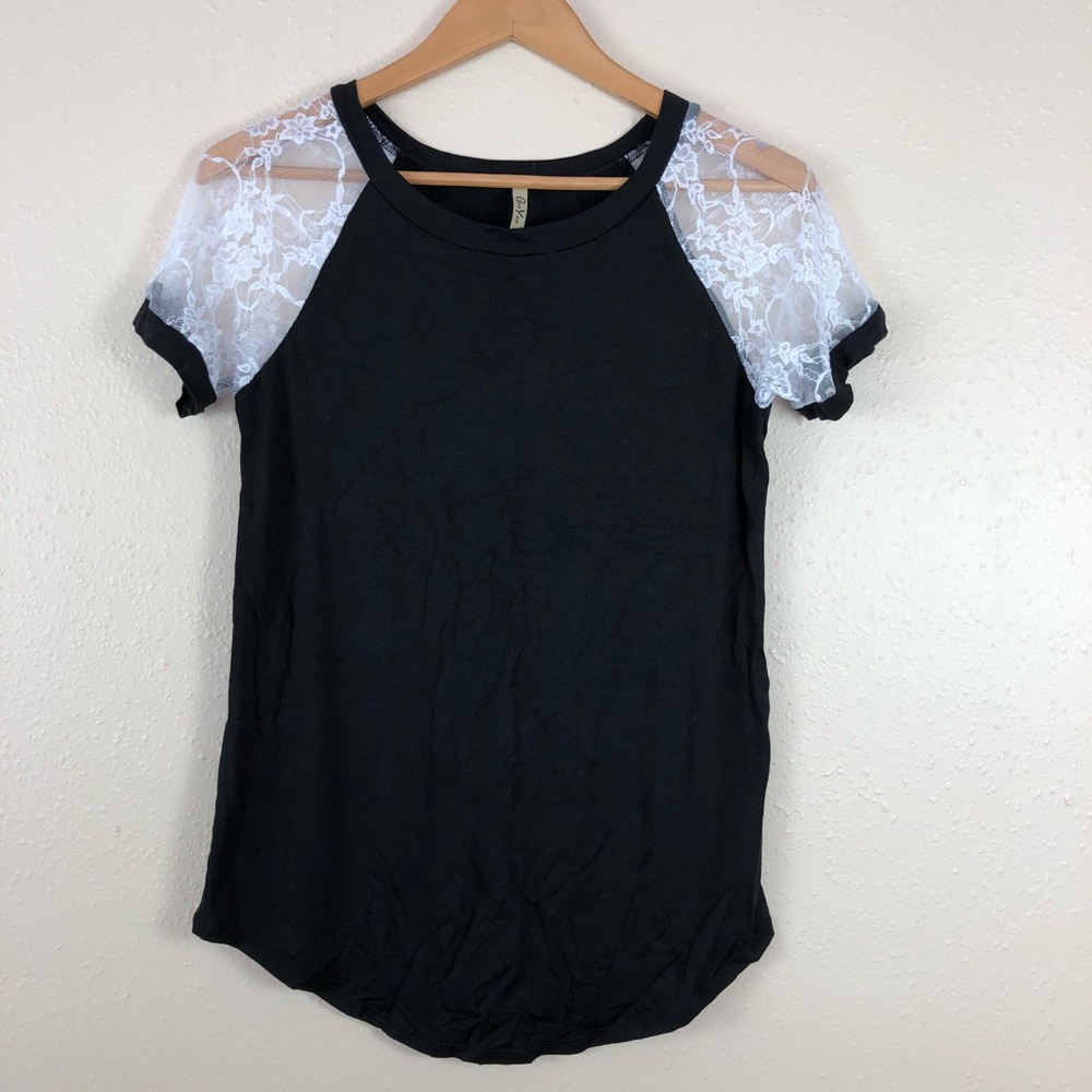 Mainstream Boutique Black Lace Sleeve Top Size S
